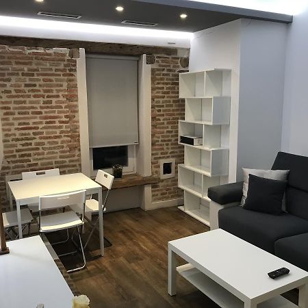 Airva: Apartamento Duque De La Victoria Βαγιαδολίδ Εξωτερικό φωτογραφία